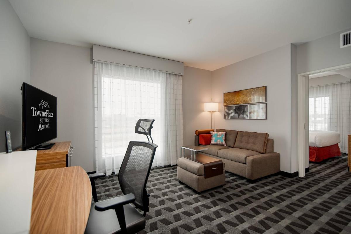 TownePlace Suites Fort Worth University Area/Medical Center - image 5