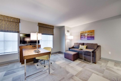Hampton Inn & Suites Fort Worth Downtown - image 20