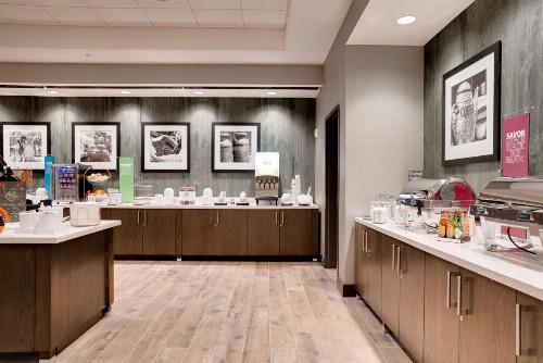 Hampton Inn & Suites Fort Worth Downtown - image 24