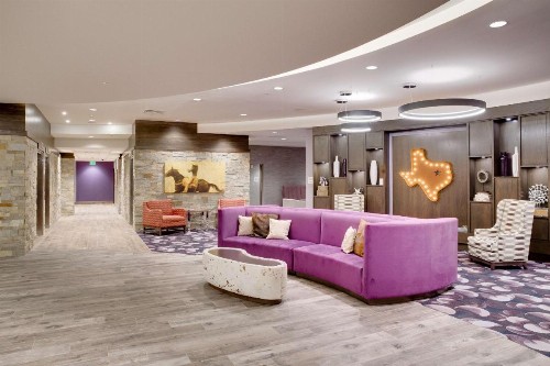 Hampton Inn & Suites Fort Worth Downtown - image 3