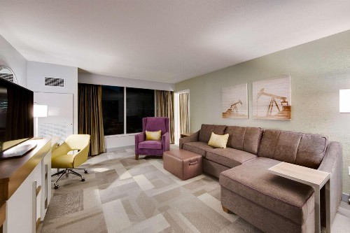 Hampton Inn & Suites Fort Worth Downtown - image 30