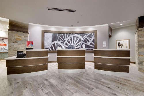 Hampton Inn & Suites Fort Worth Downtown - image 33