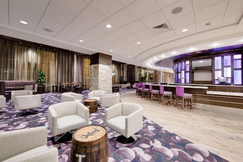 Hampton Inn & Suites Fort Worth Downtown - image 9