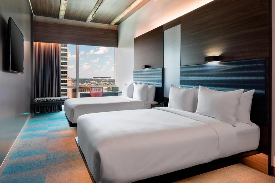 Aloft Fort Worth Downtown - image 3