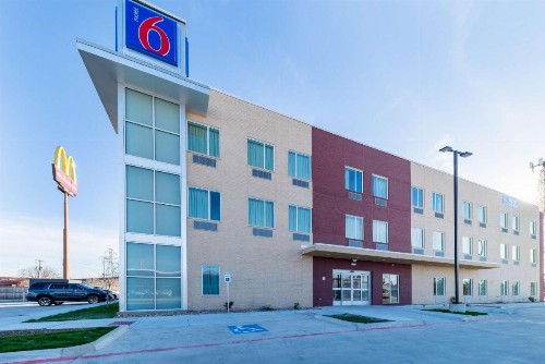 Motel 6-Fort Worth TX - Fort Worth Saginaw - image 4