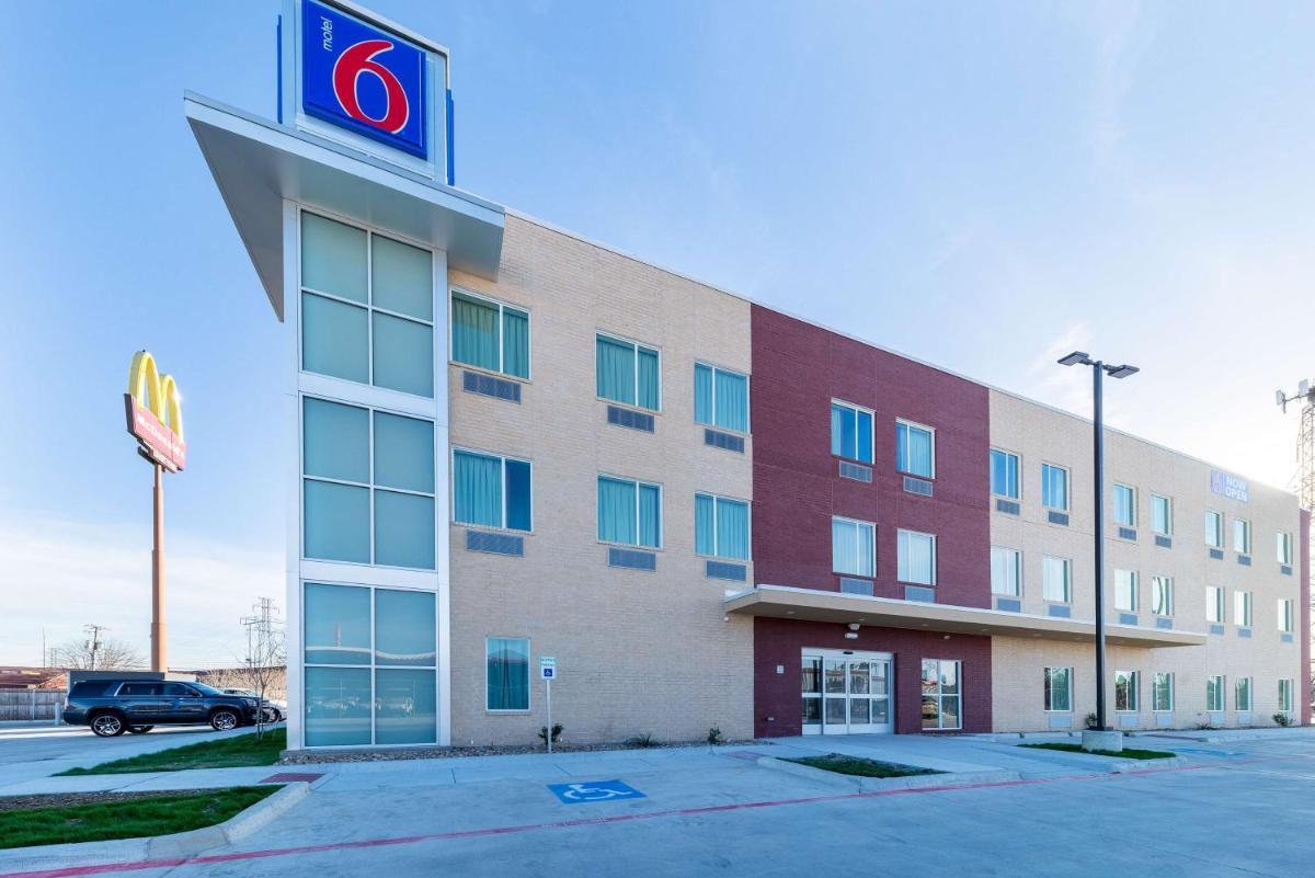 Motel 6-Fort Worth TX - Fort Worth Saginaw - image 4