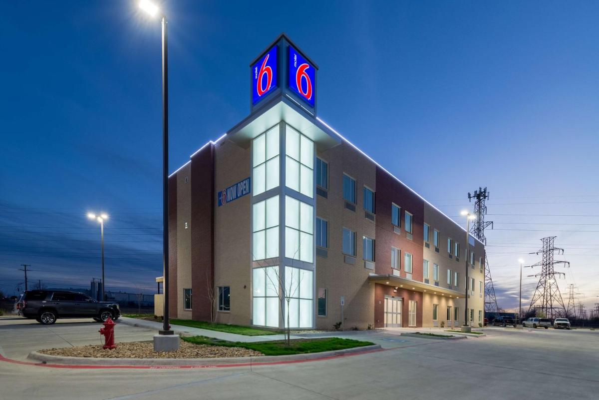 Motel 6-Fort Worth TX - Fort Worth Saginaw - image 5