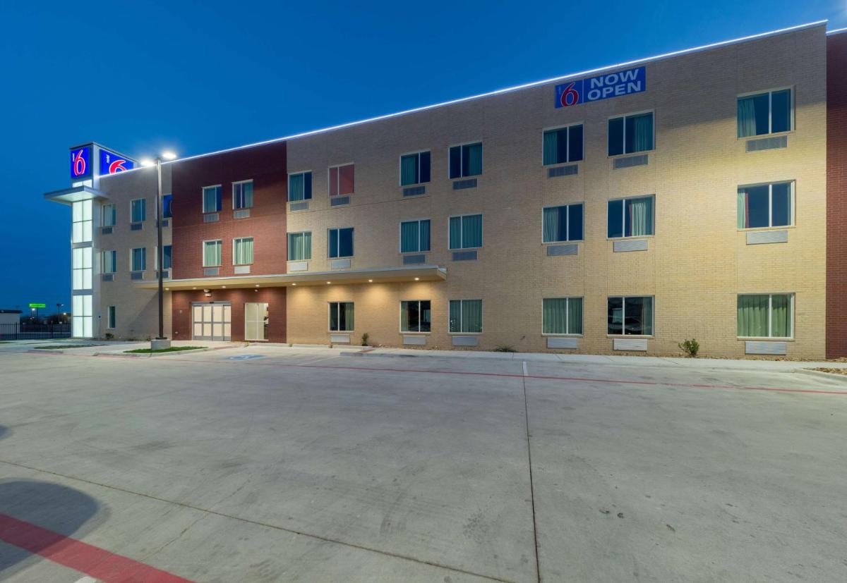 Motel 6-Fort Worth TX - Fort Worth Saginaw - image 7