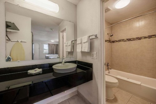 Motel 6-Fort Worth TX - Convention Center - image 28
