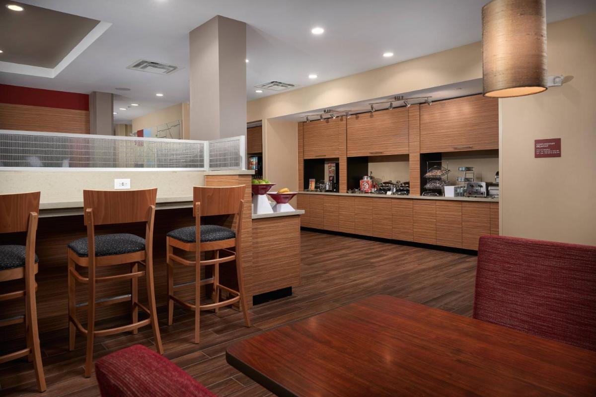 TownePlace Suites Fort Worth Northwest Lake Worth - image 2