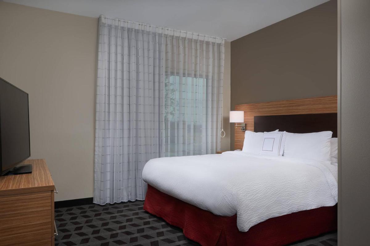 TownePlace Suites Fort Worth Northwest Lake Worth - image 4