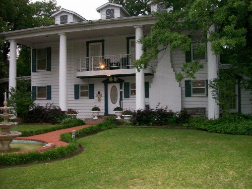 Azalea Plantation B & B