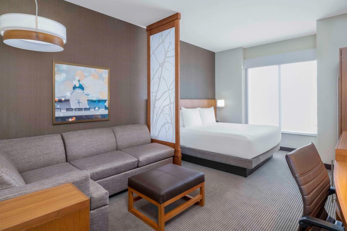 Hyatt Place Fort Worth-Alliance Town Center - image 4