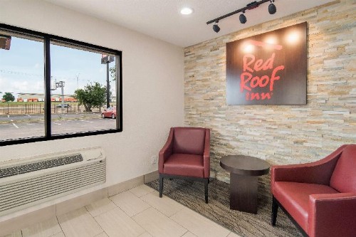 Red Roof Inn Fort Worth South - image 6