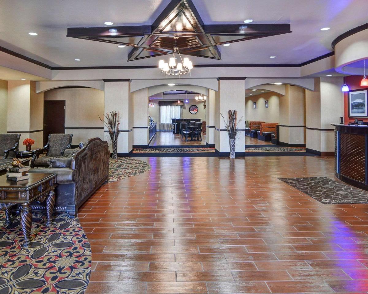 Comfort Suites - Lake Worth - image 6