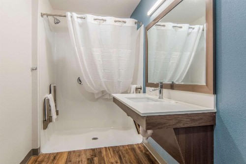 WoodSpring Suites North Ft Worth Alliance TX Speedway - image 21