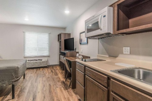 WoodSpring Suites North Ft Worth Alliance TX Speedway - image 8