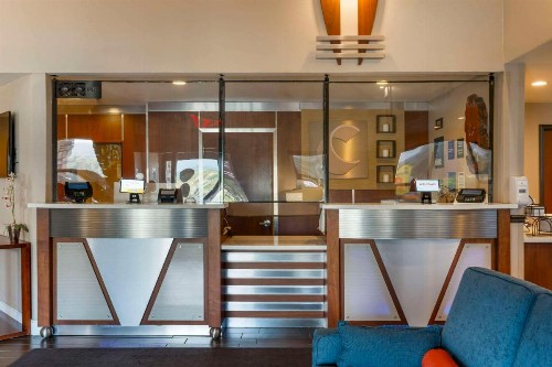 Comfort Inn & Suites Redwood Country - image 17