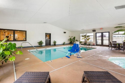 Comfort Inn & Suites Redwood Country - image 39
