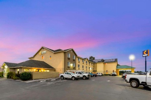 Comfort Inn & Suites Redwood Country - image 8