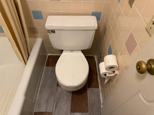 Country Club Inn & Suites - image 16