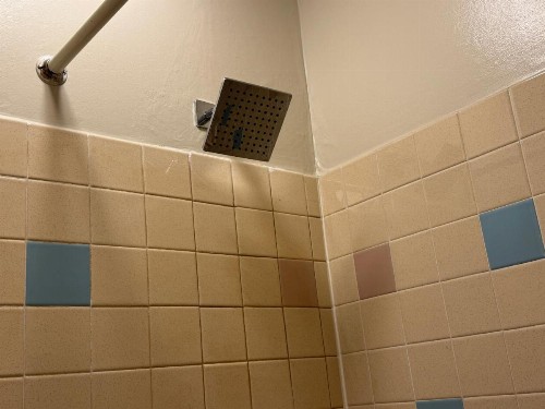 Country Club Inn & Suites - image 7
