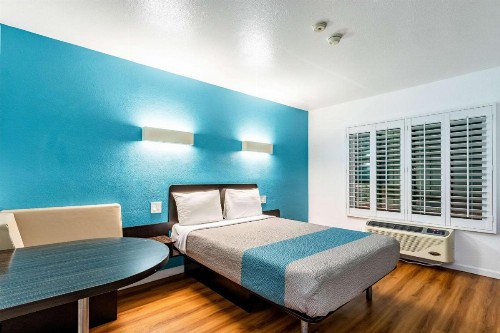 Motel 6-Fountain Valley CA - Huntington Beach Area - image 12
