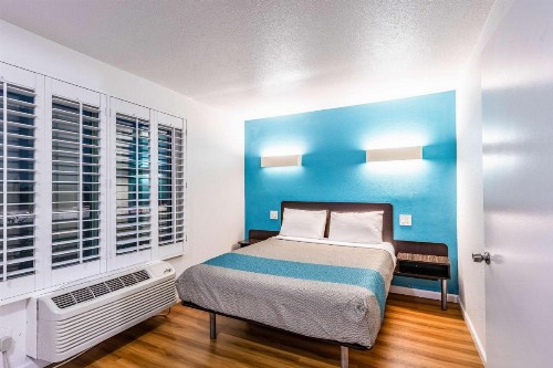 Motel 6-Fountain Valley CA - Huntington Beach Area - image 19
