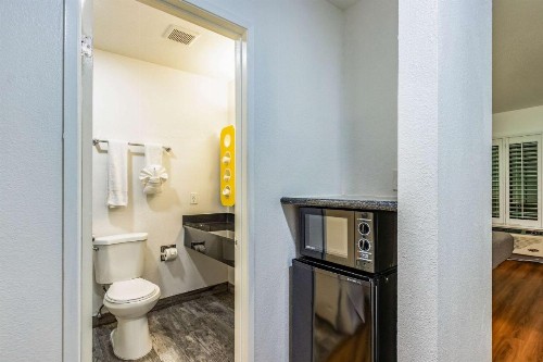 Motel 6-Fountain Valley CA - Huntington Beach Area - image 22