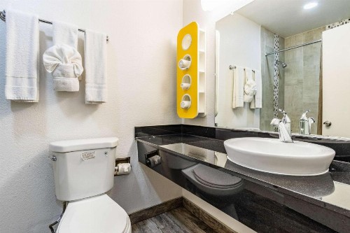 Motel 6-Fountain Valley CA - Huntington Beach Area - image 25