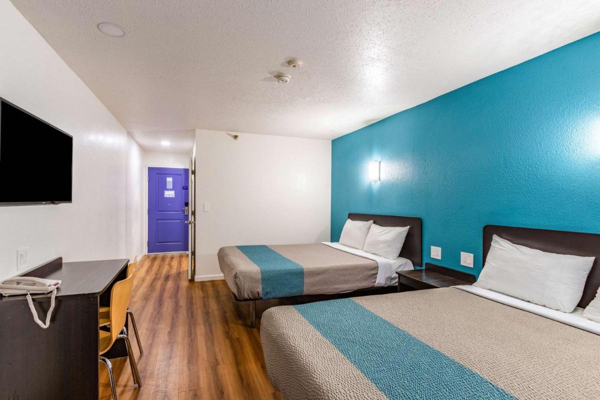 Motel 6-Fountain Valley CA - Huntington Beach Area - image 4