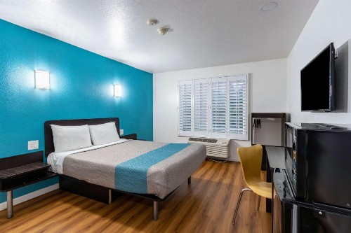 Motel 6-Fountain Valley CA - Huntington Beach Area - image 6