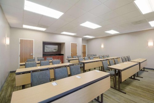 Sonesta Select Huntington Beach Fountain Valley - image 37