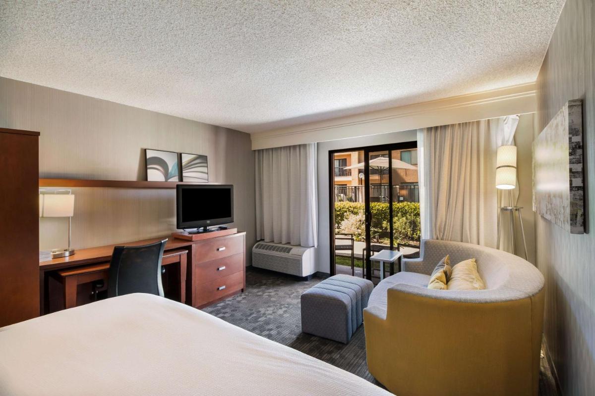Sonesta Select Huntington Beach Fountain Valley - image 7