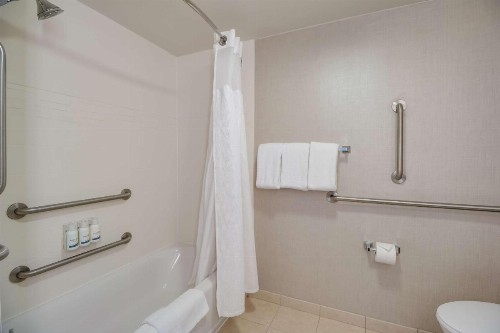 Sonesta ES Suites Huntington Beach Fountain Valley - image 13
