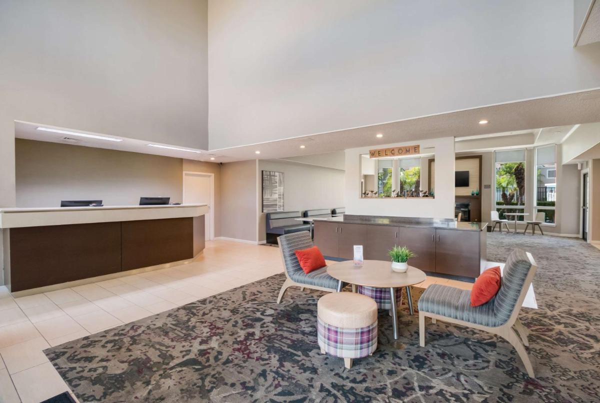Sonesta ES Suites Huntington Beach Fountain Valley - image 2