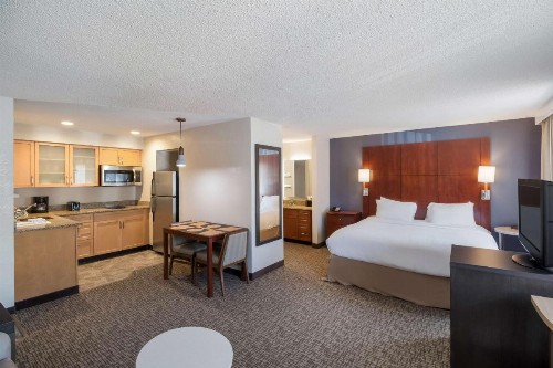 Sonesta ES Suites Huntington Beach Fountain Valley - image 36