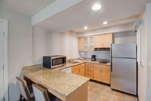 Sonesta ES Suites Huntington Beach Fountain Valley - image 4