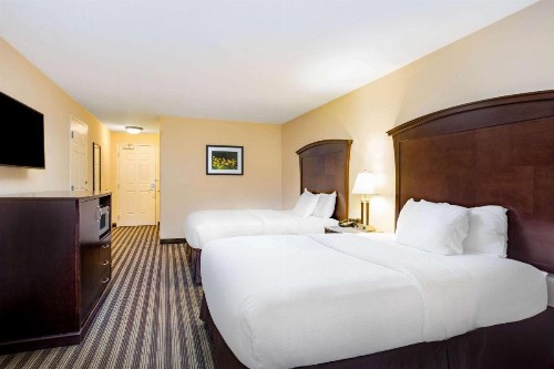 La Quinta by Wyndham Fowler - image 22