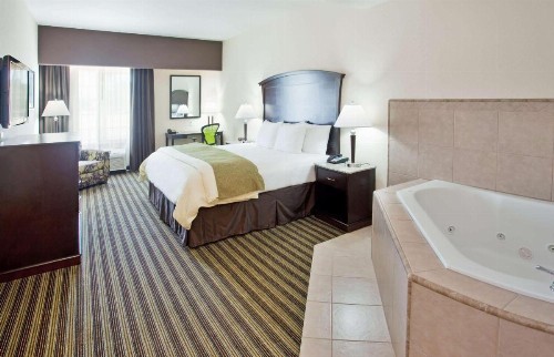 La Quinta by Wyndham Fowler - image 34