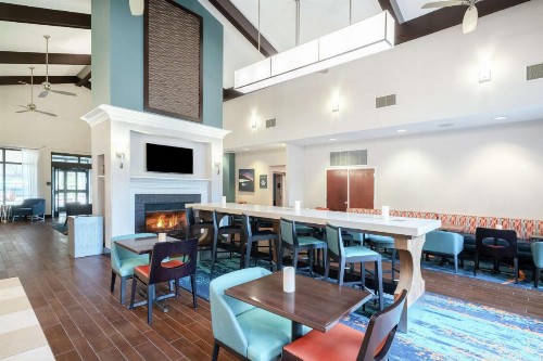 Hampton Inn & Suites Nashville Franklin - image 16