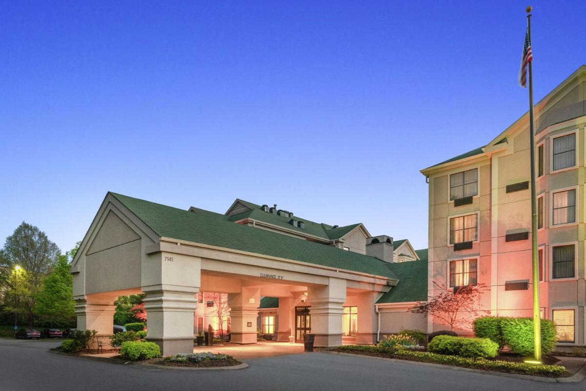 Hampton Inn & Suites Nashville Franklin - image 4