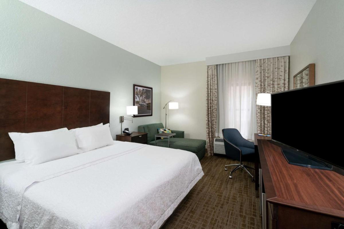Hampton Inn & Suites Nashville Franklin - image 6