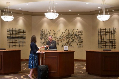Embassy Suites by Hilton Nashville South/Cool Springs - image 10