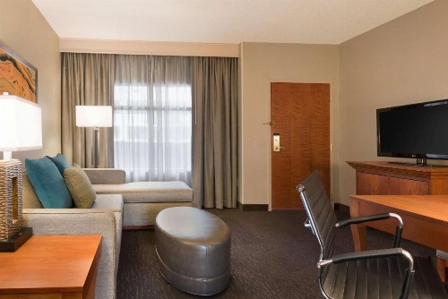 Embassy Suites by Hilton Nashville South/Cool Springs - image 40