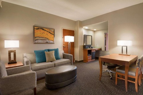 Embassy Suites by Hilton Nashville South/Cool Springs - image 45
