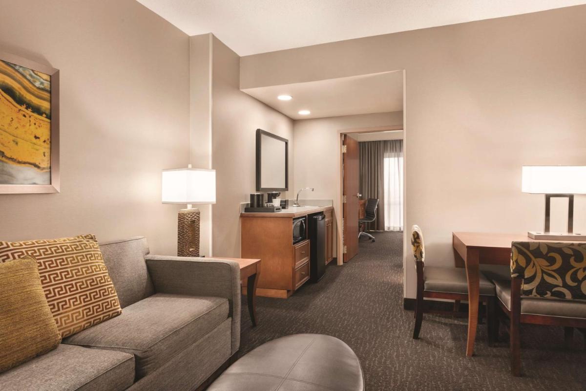 Embassy Suites by Hilton Nashville South/Cool Springs - image 5