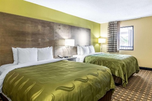 Quality Inn and Suites - image 23