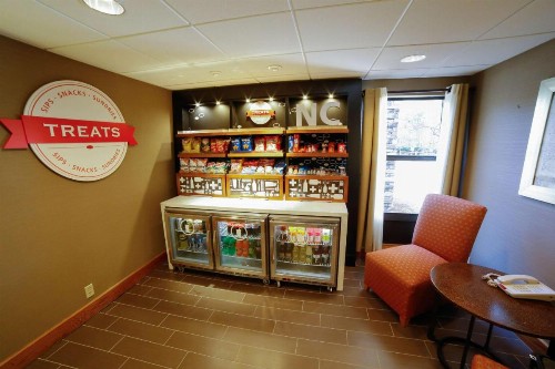 Hampton Inn Franklin NC - image 10