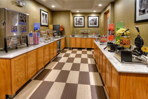 Hampton Inn Franklin NC - image 12